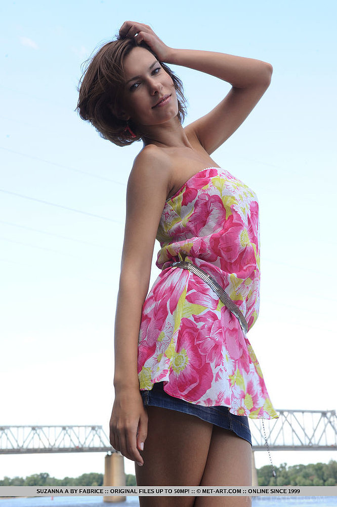 #DESC# Photos