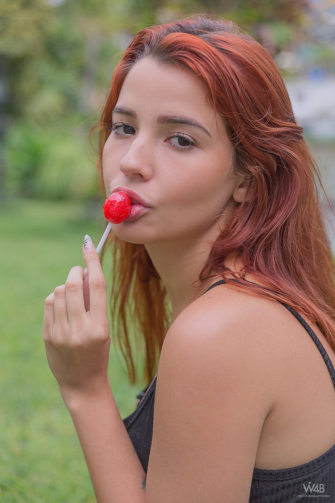 #DESC# Photos